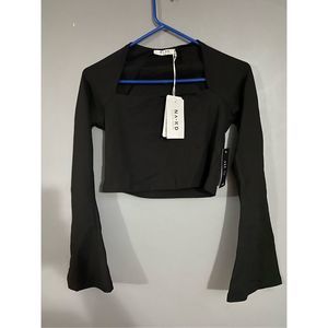 NA-KD Square Neck Trumpet Sleeve Top Size Medium